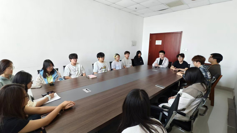 机械与材料工程系学生会召开第四...