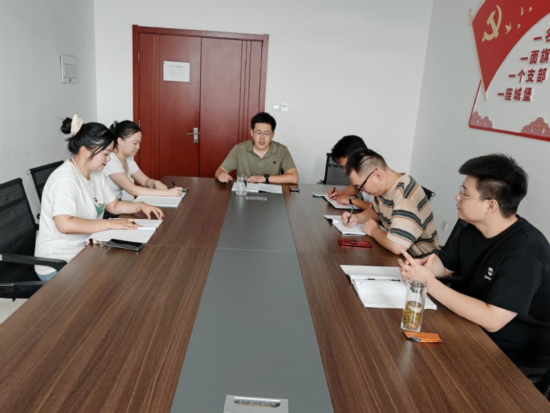 机械与材料工程系召开新学年学生...